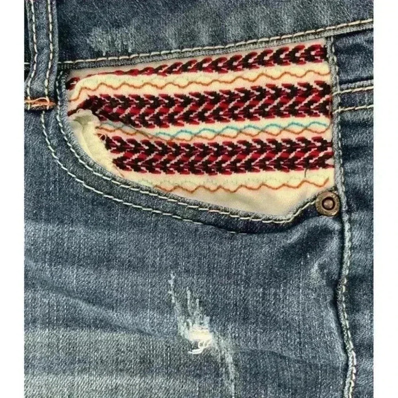 Mudd Girls Stretch Patch  Frayed Raw Hem Denim Distressed Jeans Shorts Size 16 - Picture 6 of 9